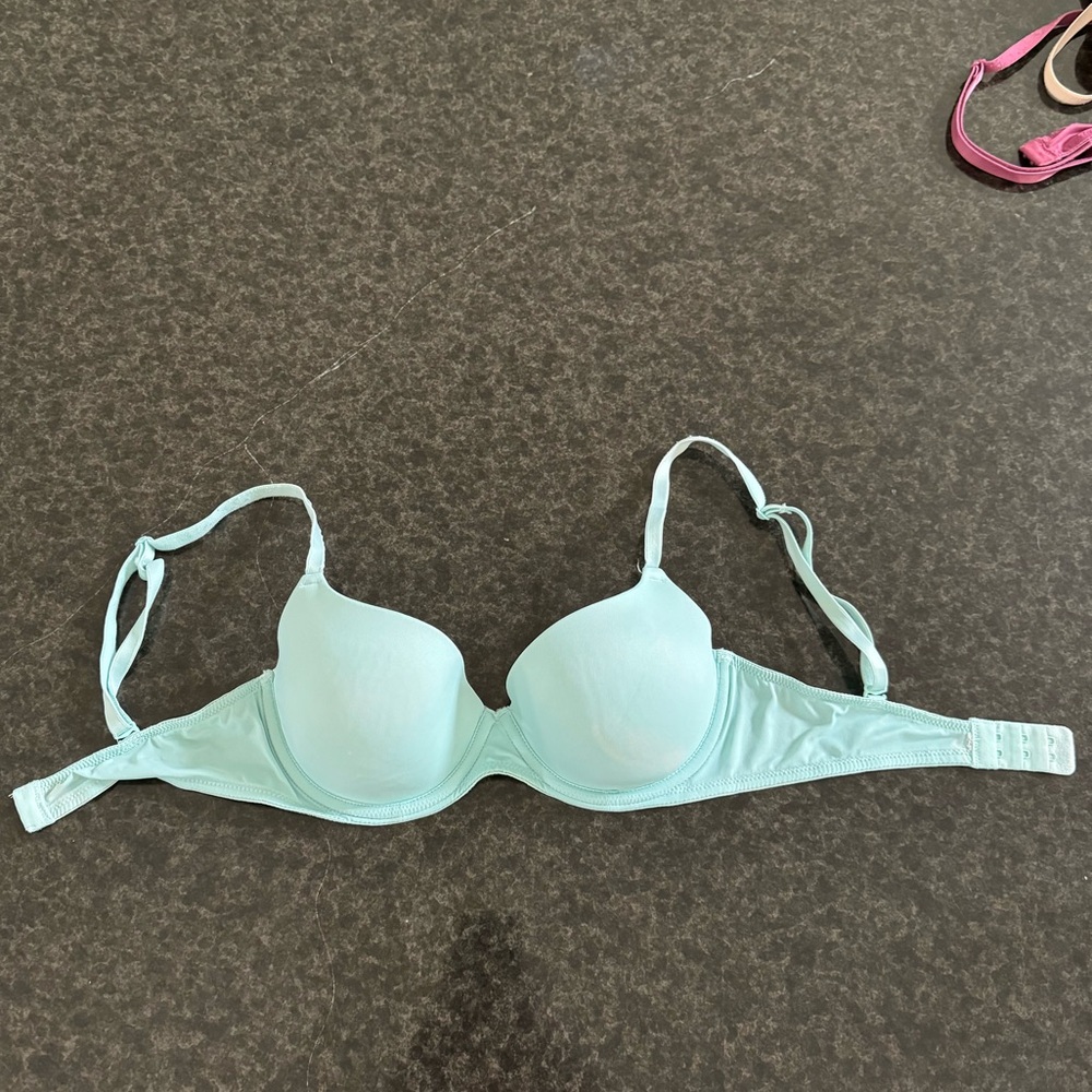 Victoria Secret PINK 32b bra